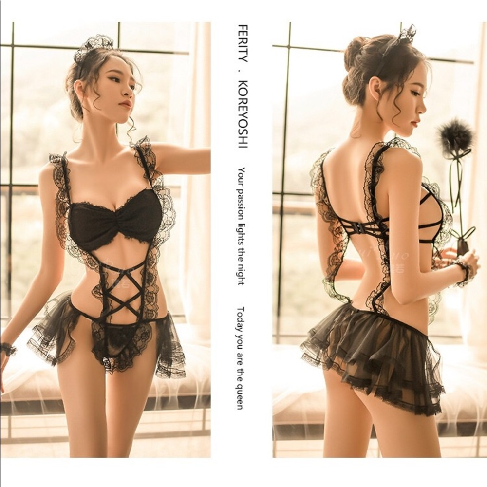 Sexy lace lingerie Cosplay 4pcs